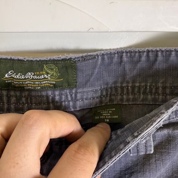 Vintage Y2K Eddie Bauer gray Cargo Shorts Ripstop Rugged Men's 38 - Picture 4 of 8